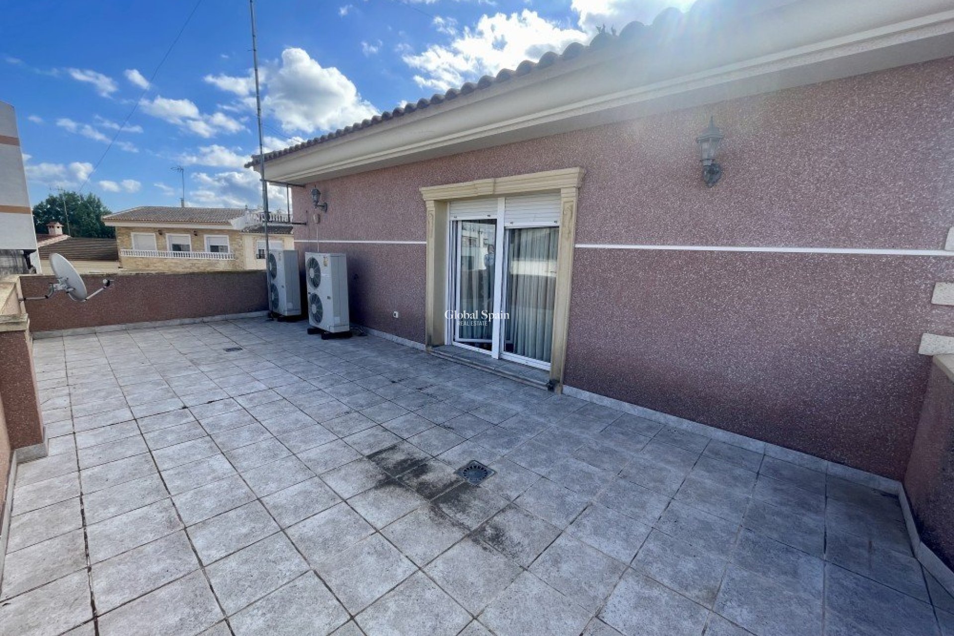 Wiederverkauf - VILLA -
FORMENTERA DEL SEGURA - Costa Blanca