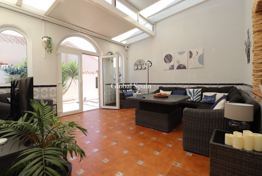 Wiederverkauf - VILLA -
Formentera del Segura - Fincas de La Vega