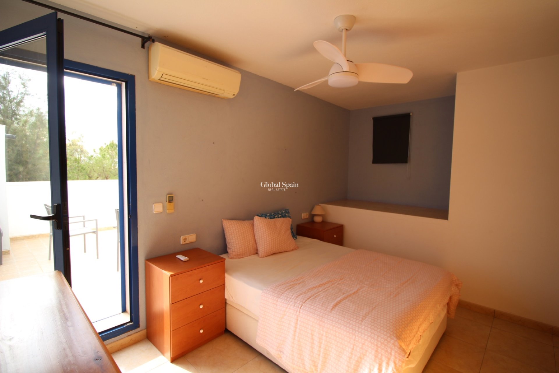 Wiederverkauf - VILLA -
FORTUNA - Inland