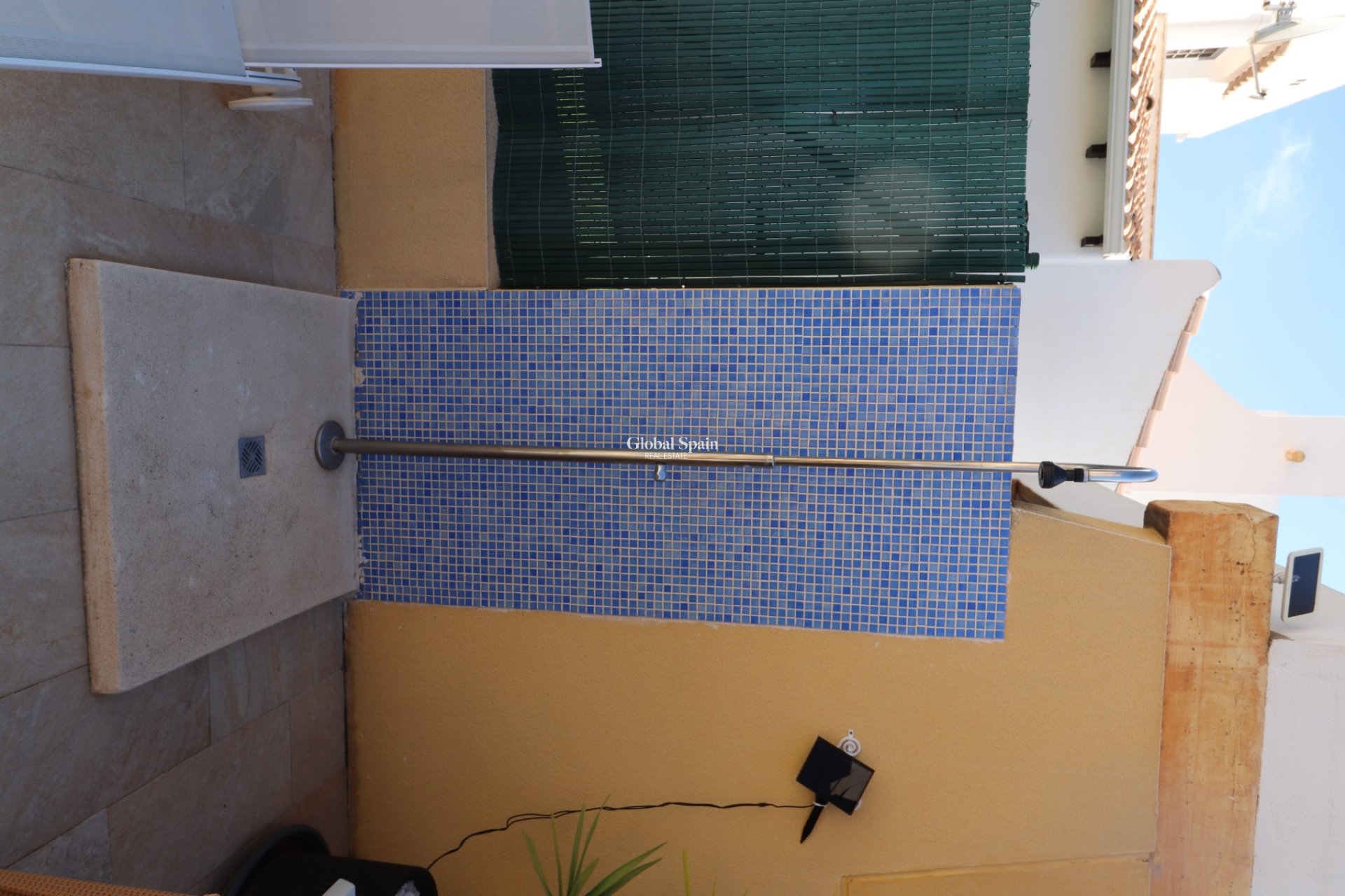Wiederverkauf - VILLA -
FORTUNA - Inland