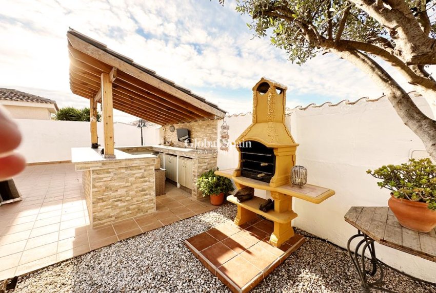 Wiederverkauf - VILLA -
GEA Y TRUYOLS - Inland