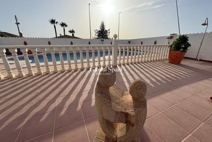 Wiederverkauf - VILLA -
GEA Y TRUYOLS - Inland