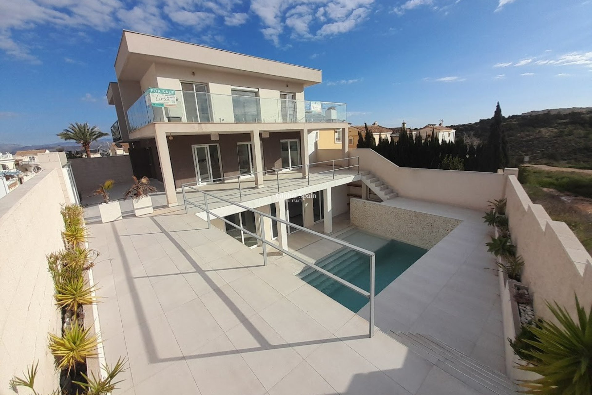 Wiederverkauf - VILLA -
GRAN ALACANT - Costa Blanca