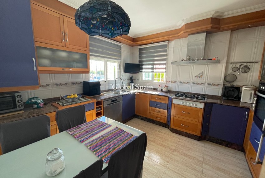 Wiederverkauf - VILLA -
GUARDAMAR DEL SEGURA - Costa Blanca