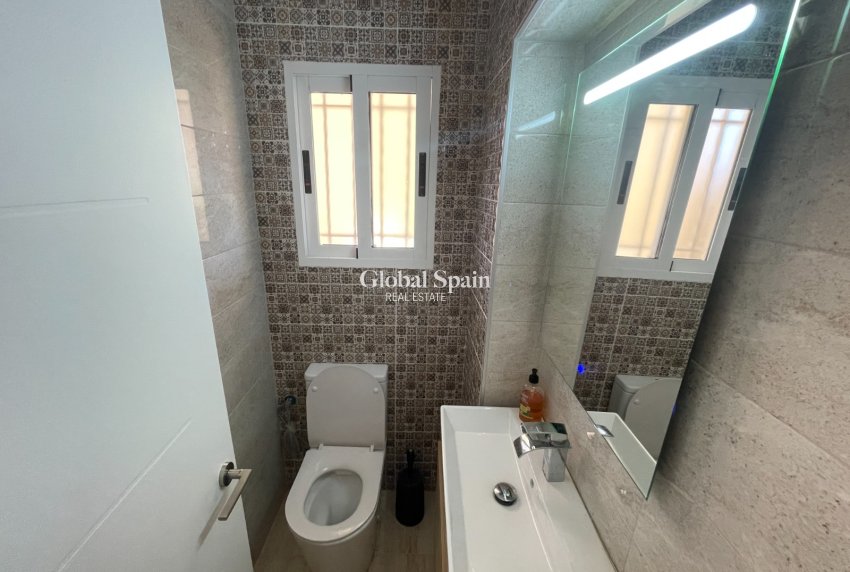 Wiederverkauf - VILLA -
GUARDAMAR DEL SEGURA - Costa Blanca