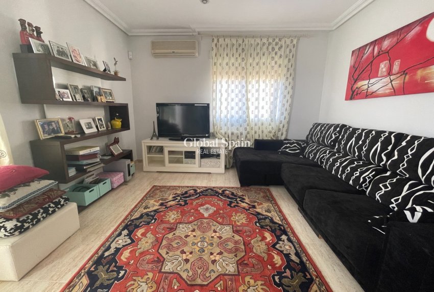 Wiederverkauf - VILLA -
GUARDAMAR DEL SEGURA - Costa Blanca