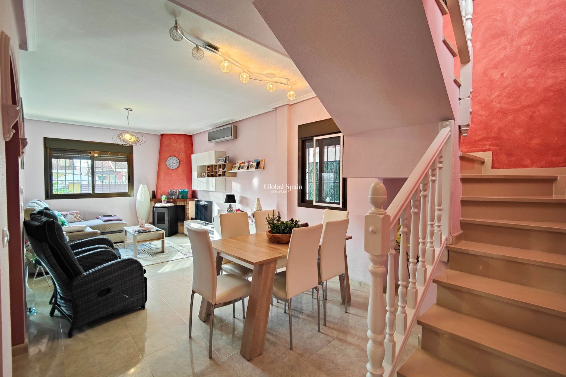 Wiederverkauf - VILLA -
GUARDAMAR DEL SEGURA - Costa Blanca