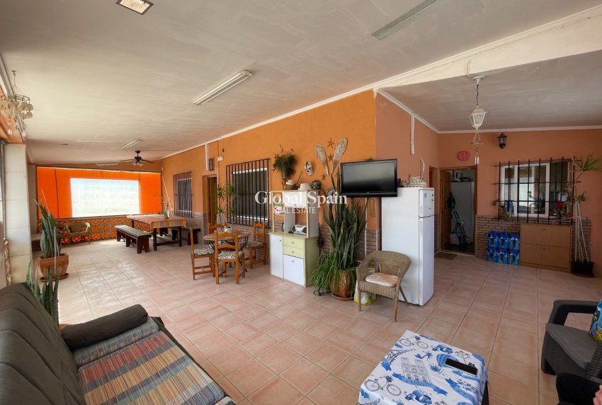 Wiederverkauf - VILLA -
GUARDAMAR DEL SEGURA - Costa Blanca