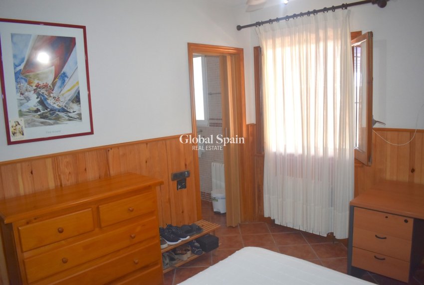 Wiederverkauf - VILLA -
GUARDAMAR DEL SEGURA - Costa Blanca