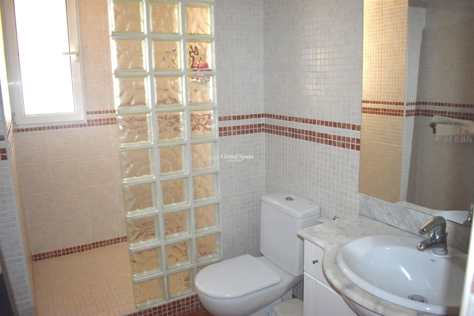 Wiederverkauf - VILLA -
GUARDAMAR DEL SEGURA - Costa Blanca