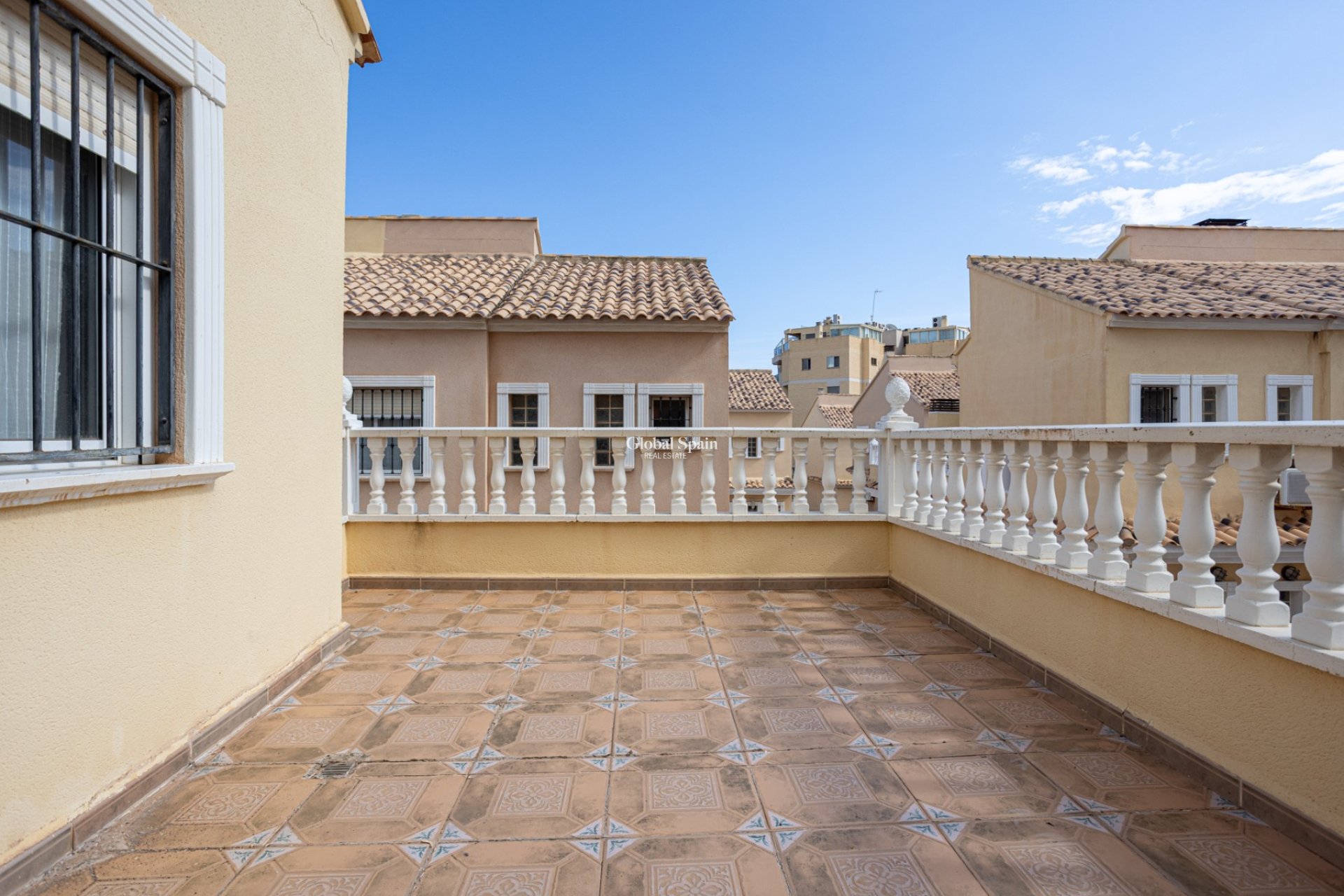 Wiederverkauf - VILLA -
GUARDAMAR DEL SEGURA - Costa Blanca