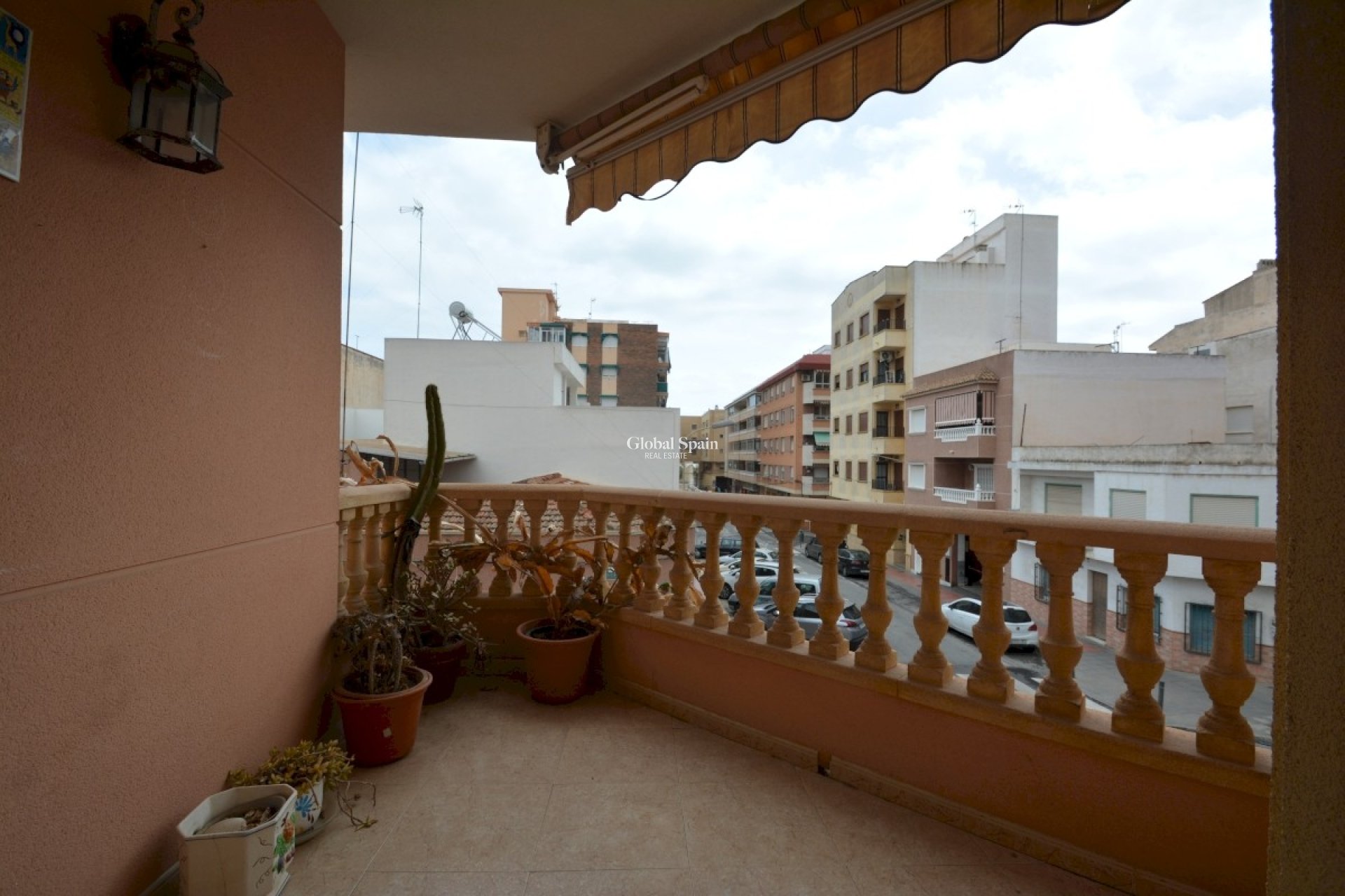 Wiederverkauf - VILLA -
GUARDAMAR DEL SEGURA - Costa Blanca