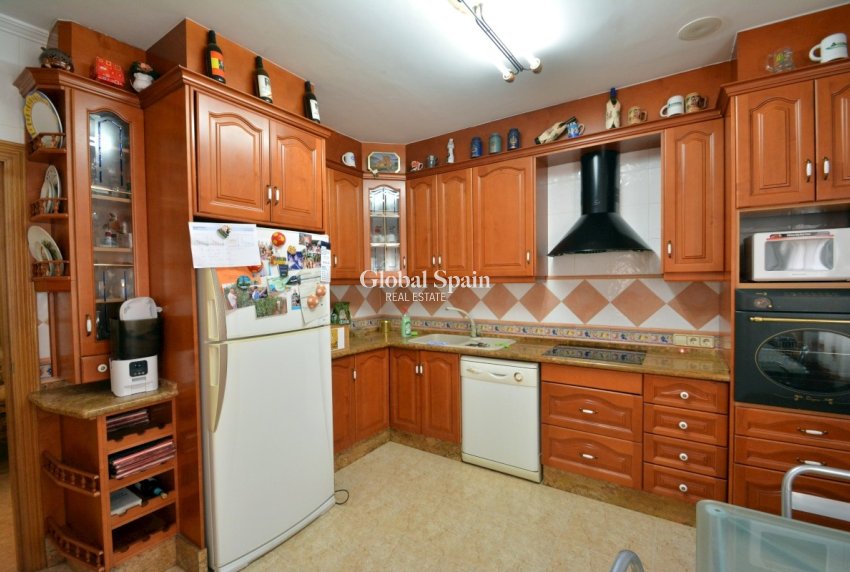 Wiederverkauf - VILLA -
GUARDAMAR DEL SEGURA - Costa Blanca