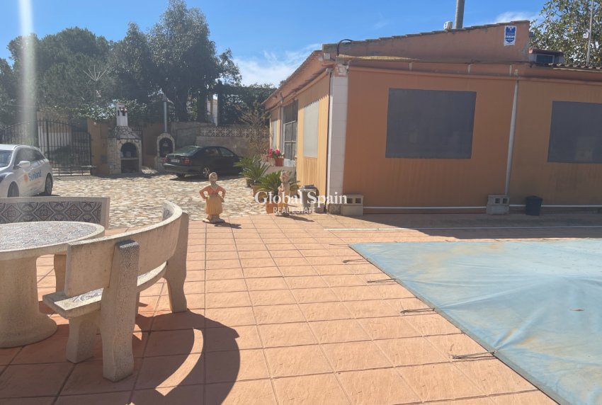 Wiederverkauf - VILLA -
GUARDAMAR DEL SEGURA - Costa Blanca