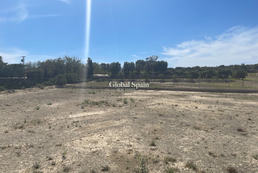 Wiederverkauf - VILLA -
GUARDAMAR DEL SEGURA - Costa Blanca