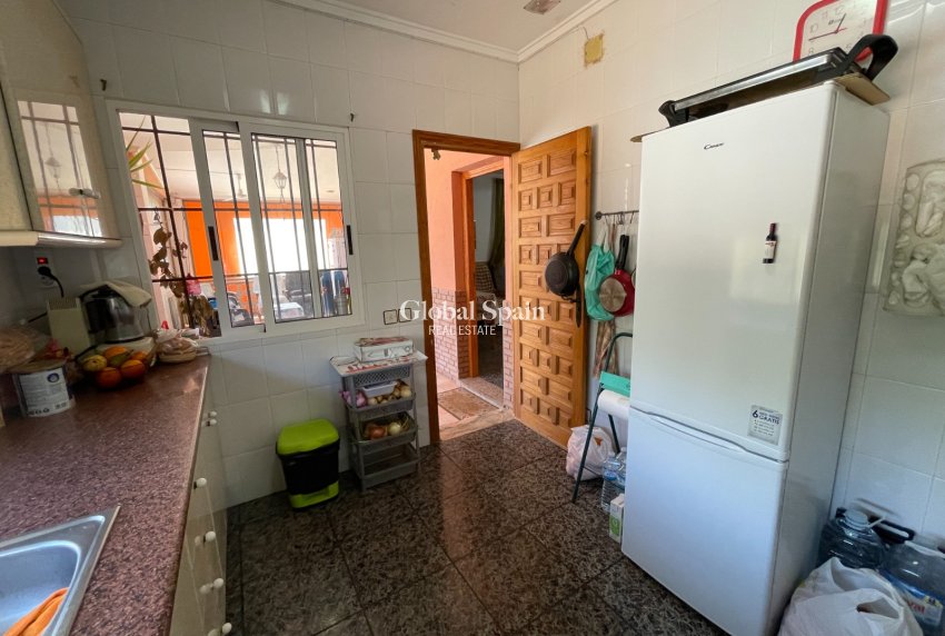 Wiederverkauf - VILLA -
GUARDAMAR DEL SEGURA - Costa Blanca