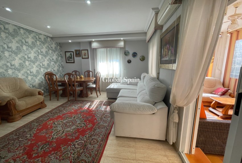 Wiederverkauf - VILLA -
GUARDAMAR DEL SEGURA - Costa Blanca