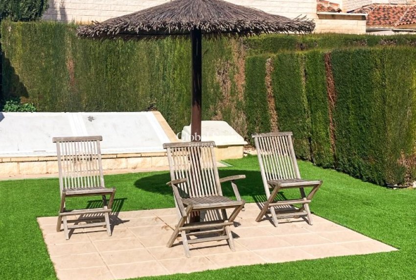 Wiederverkauf - VILLA -
GUARDAMAR DEL SEGURA - EL RASO