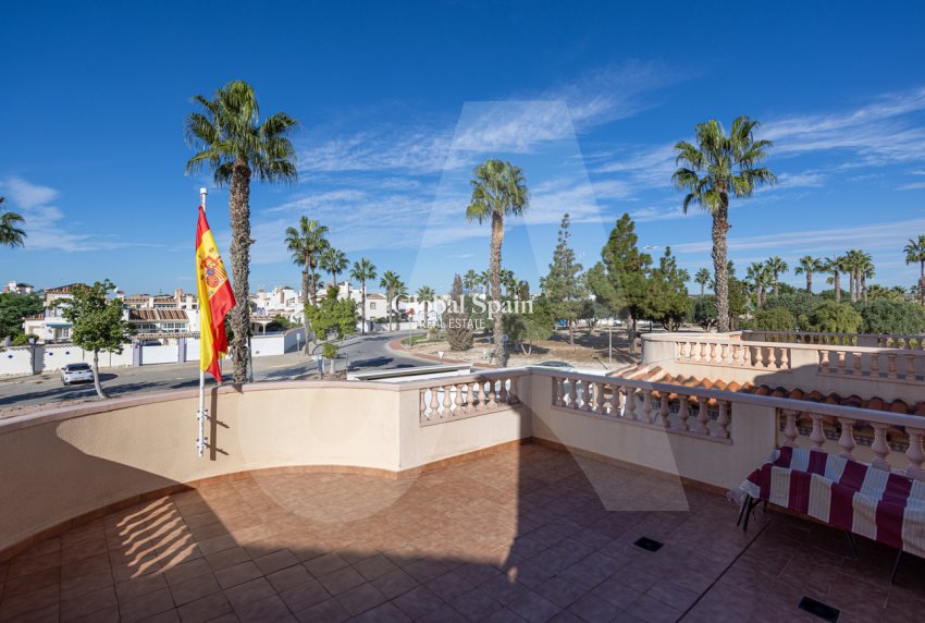 Wiederverkauf - VILLA -
GUARDAMAR DEL SEGURA - EL RASO