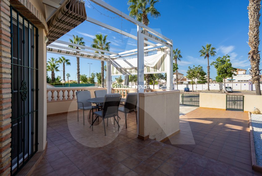 Wiederverkauf - VILLA -
GUARDAMAR DEL SEGURA - EL RASO