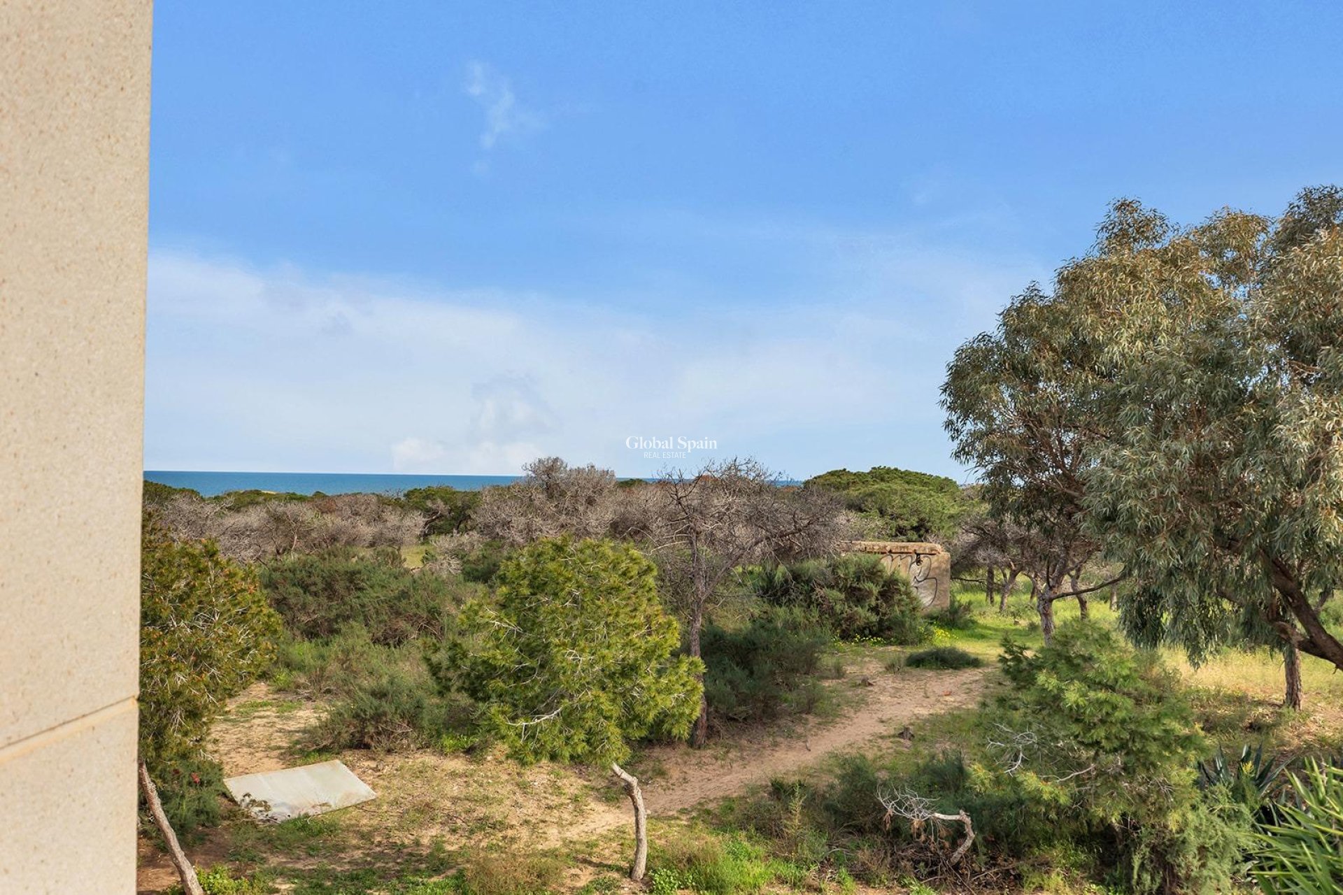 Wiederverkauf - VILLA -
GUARDAMAR DEL SEGURA - Urbanizaciones