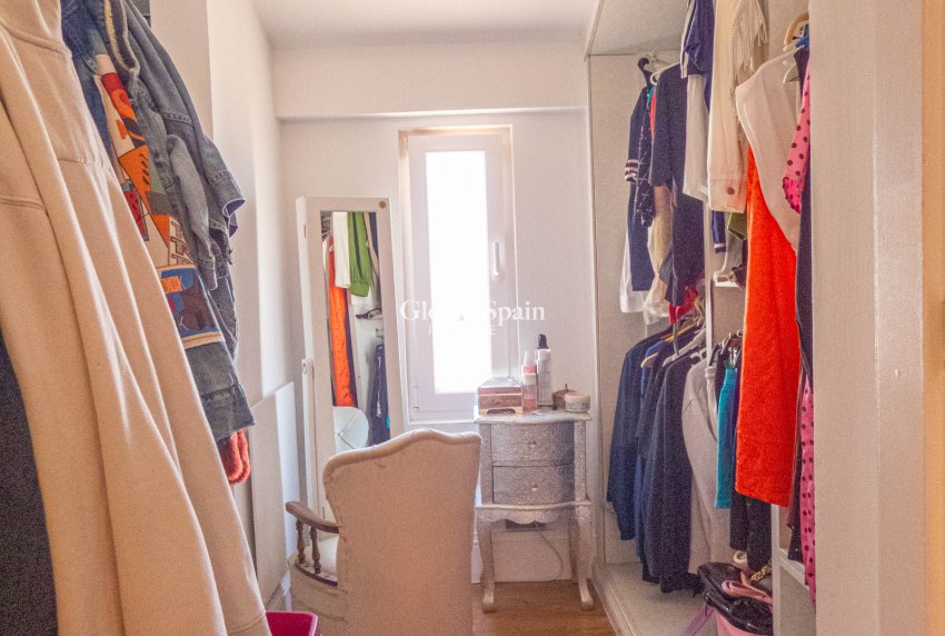 Wiederverkauf - VILLA -
HEREDADES - Costa Blanca