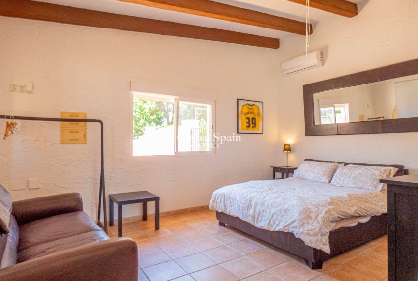 Wiederverkauf - VILLA -
HEREDADES - Costa Blanca