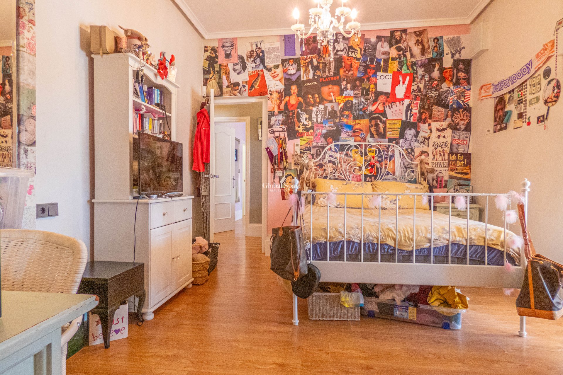 Wiederverkauf - VILLA -
HEREDADES - LAS HEREDADES