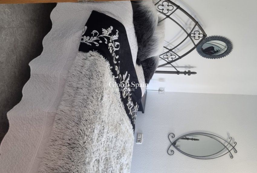 Wiederverkauf - VILLA -
HONDÓN DE LOS FRAILES - Inland