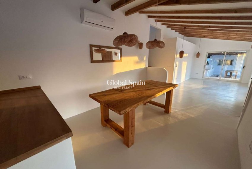 Wiederverkauf - VILLA -
JÁVEA - Costa Blanca