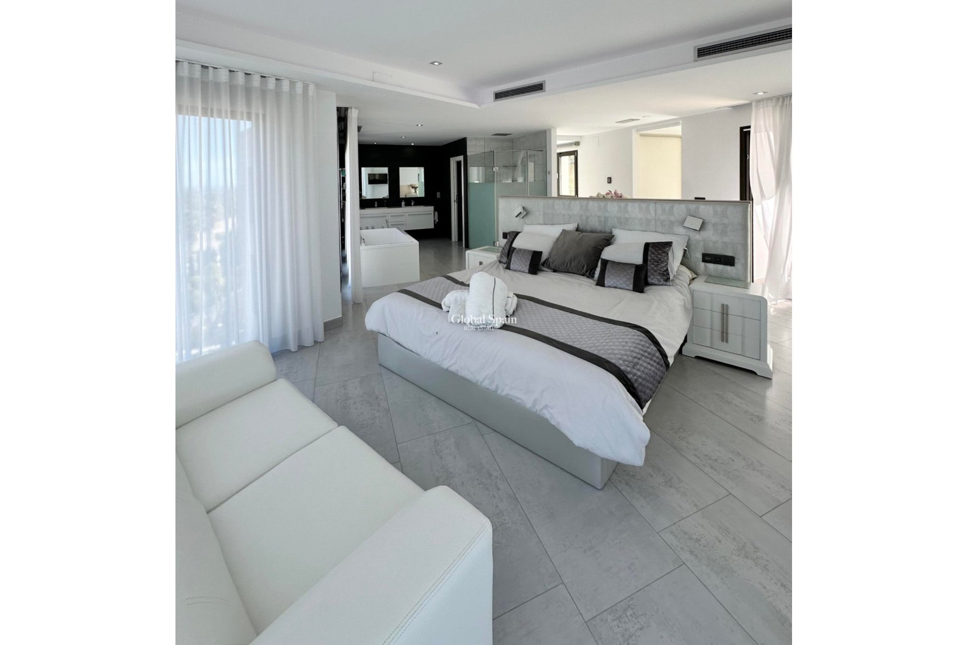 Wiederverkauf - VILLA -
JÁVEA - Costa Blanca