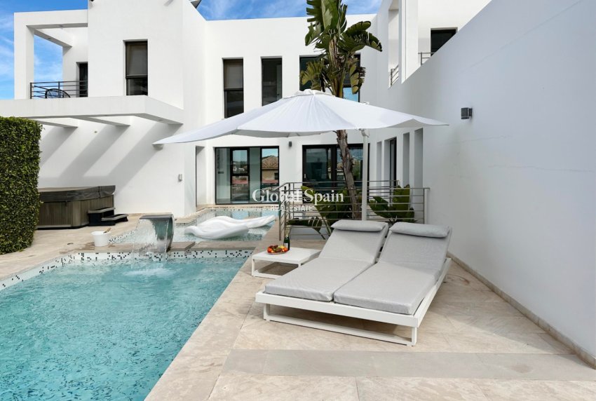 Wiederverkauf - VILLA -
JÁVEA - Costa Blanca