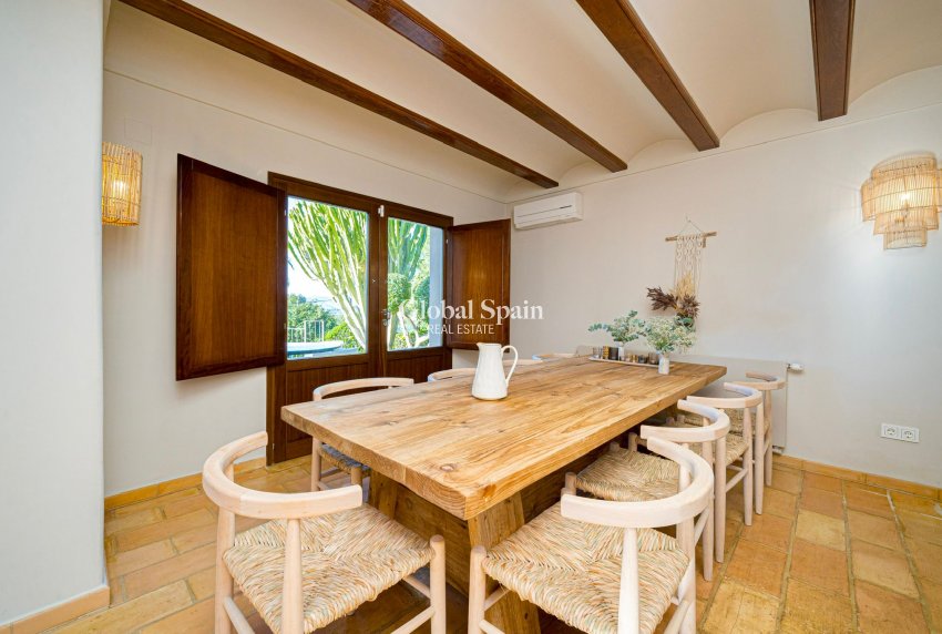 Wiederverkauf - VILLA -
JÁVEA - Costa Blanca