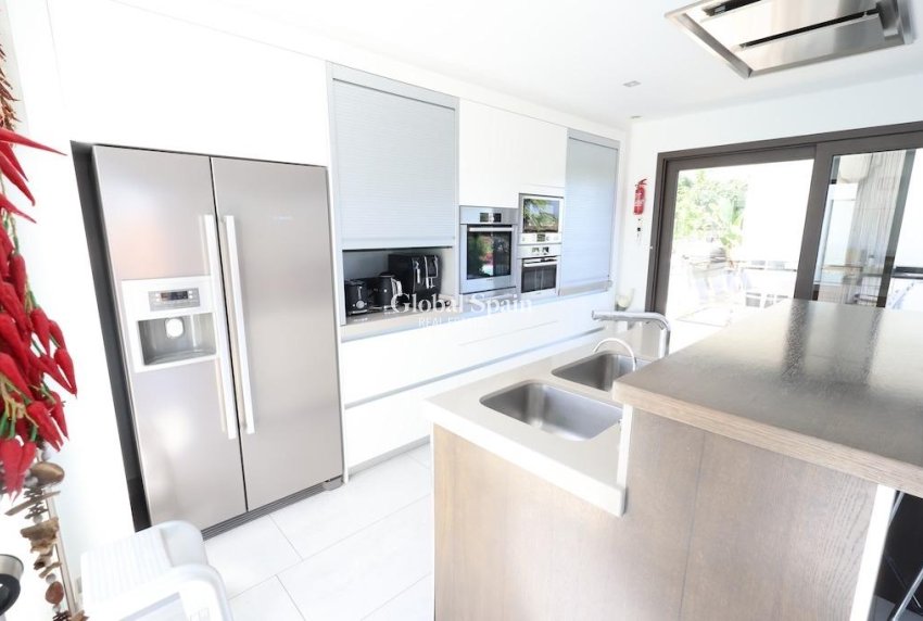 Wiederverkauf - VILLA -
JÁVEA - Costa Blanca