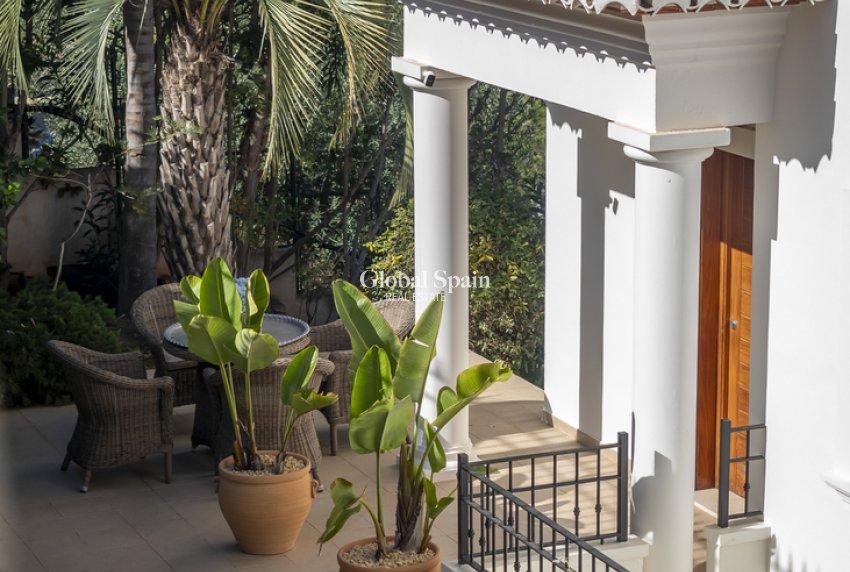 Wiederverkauf - VILLA -
JÁVEA - Costa Blanca