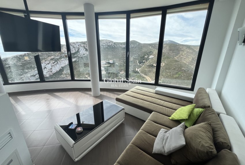 Wiederverkauf - VILLA -
JÁVEA - Costa Blanca