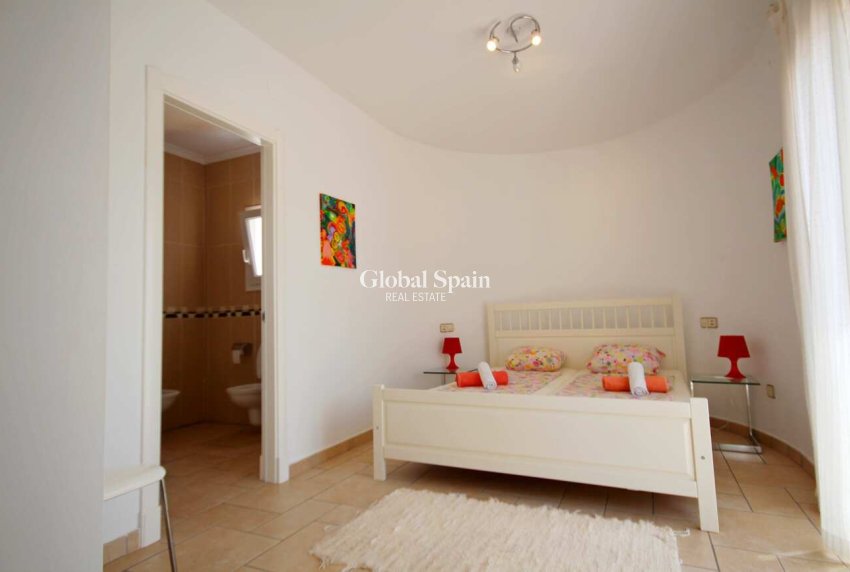 Wiederverkauf - VILLA -
JÁVEA - Costa Blanca