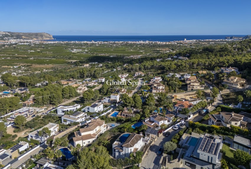 Wiederverkauf - VILLA -
JÁVEA - Costa Blanca