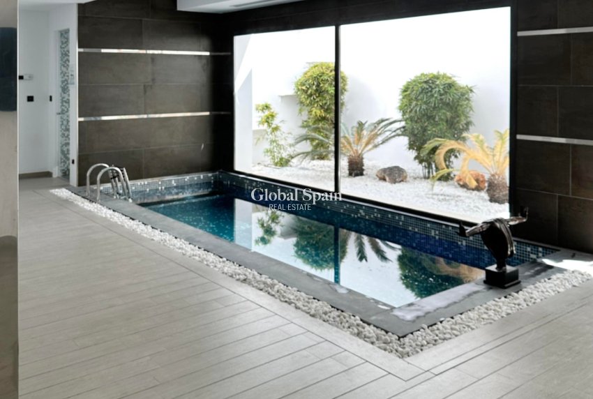 Wiederverkauf - VILLA -
JÁVEA - Costa Blanca