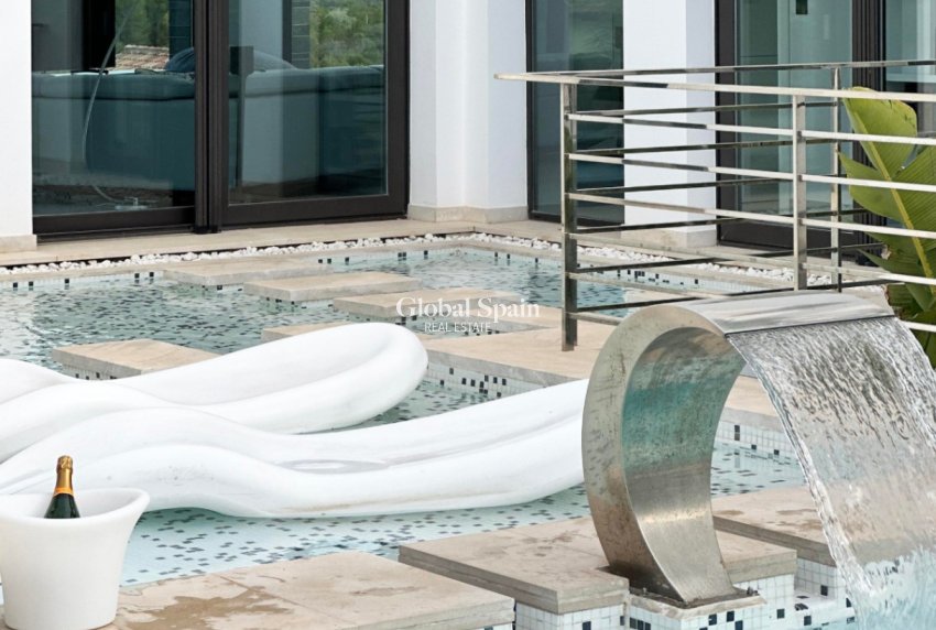 Wiederverkauf - VILLA -
JÁVEA - Costa Blanca