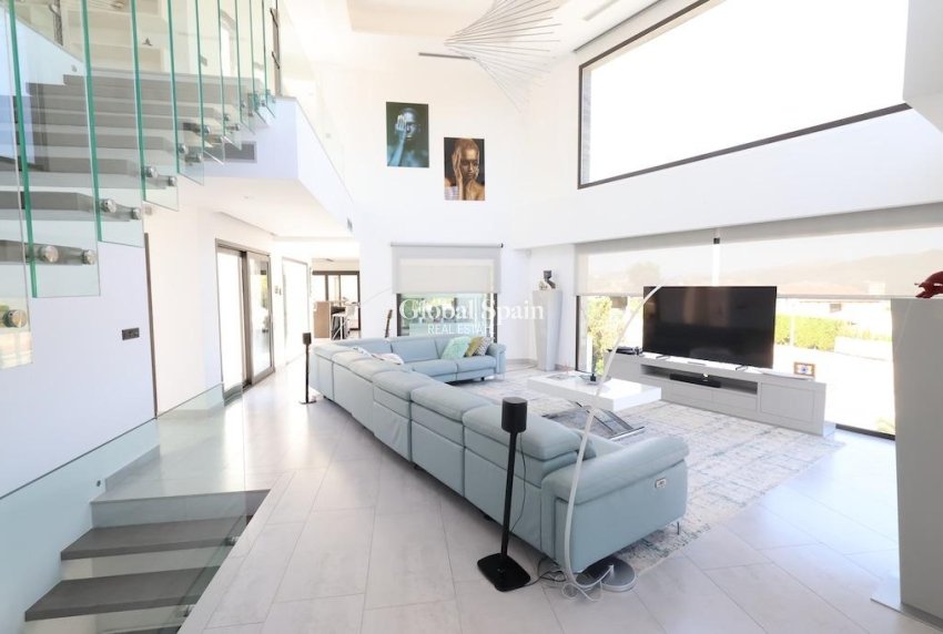 Wiederverkauf - VILLA -
JÁVEA - Costa Blanca