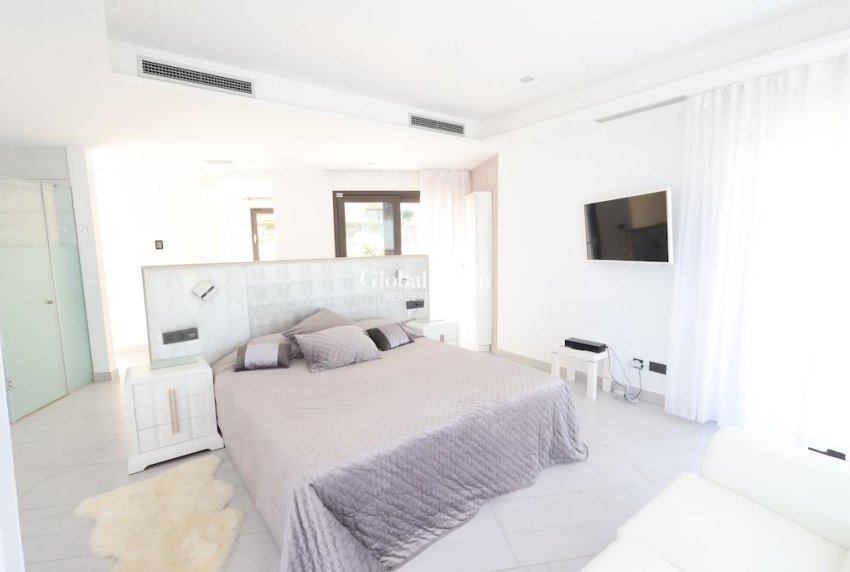 Wiederverkauf - VILLA -
JÁVEA - Costa Blanca