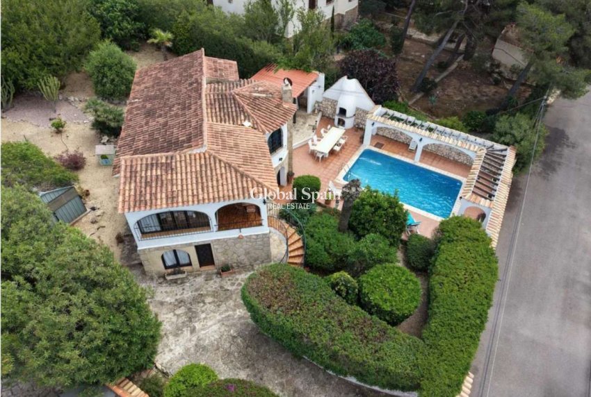 Wiederverkauf - VILLA -
JÁVEA - Costa Blanca