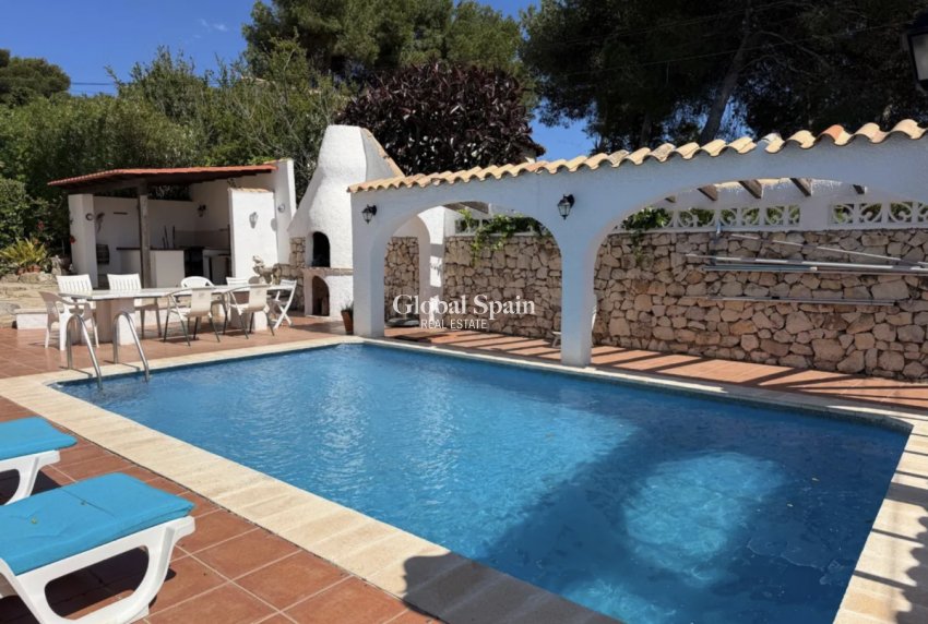 Wiederverkauf - VILLA -
JÁVEA - Costa Blanca