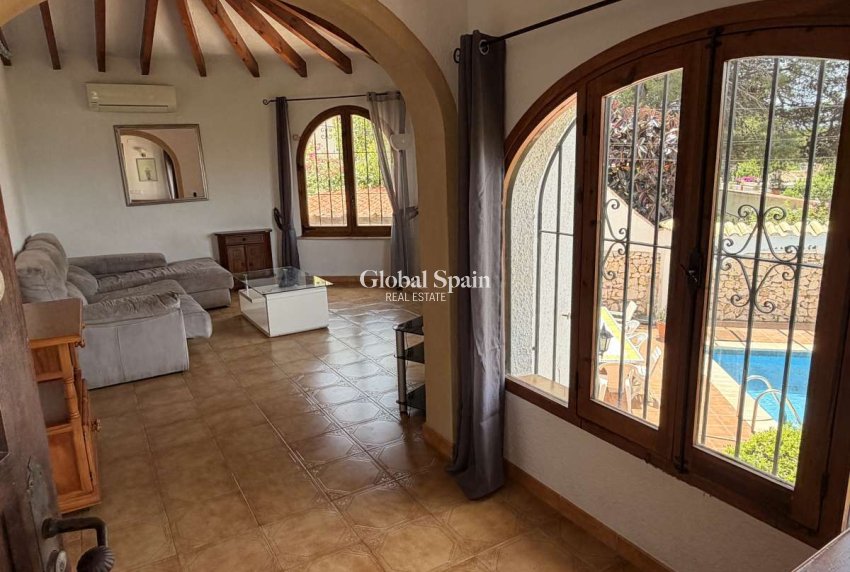 Wiederverkauf - VILLA -
JÁVEA - Costa Blanca