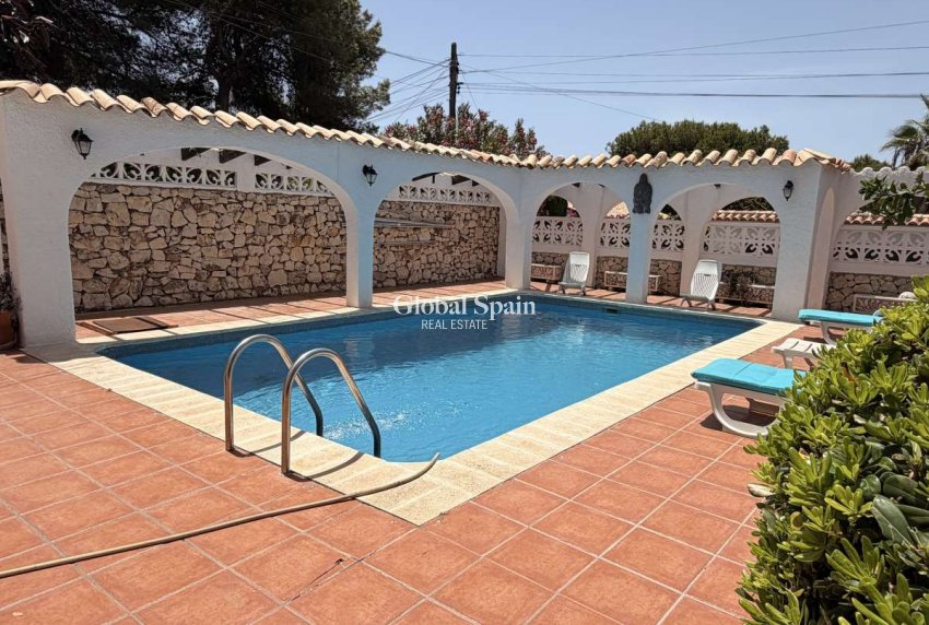 Wiederverkauf - VILLA -
JÁVEA - Costa Blanca