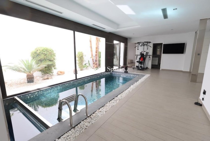 Wiederverkauf - Villa -
Jávea - Xàbia - Monte Olimpo