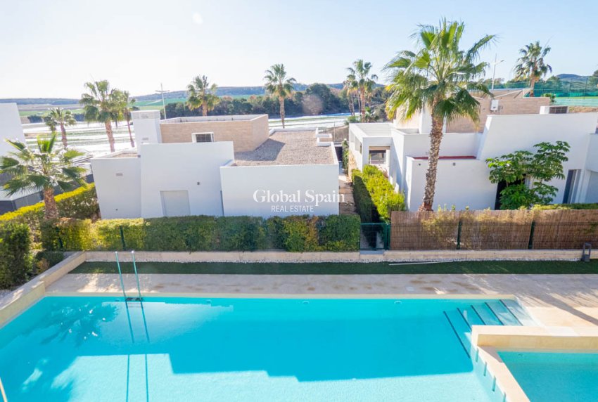 Wiederverkauf - VILLA -
LA FINCA GOLF - Algorfa