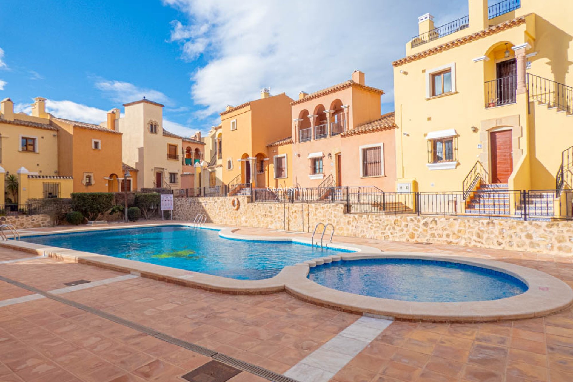 Wiederverkauf - VILLA -
LA FINCA GOLF - Algorfa