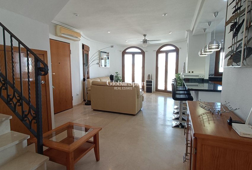 Wiederverkauf - Villa -
La Finca Golf and Spa Resort - Algorfa